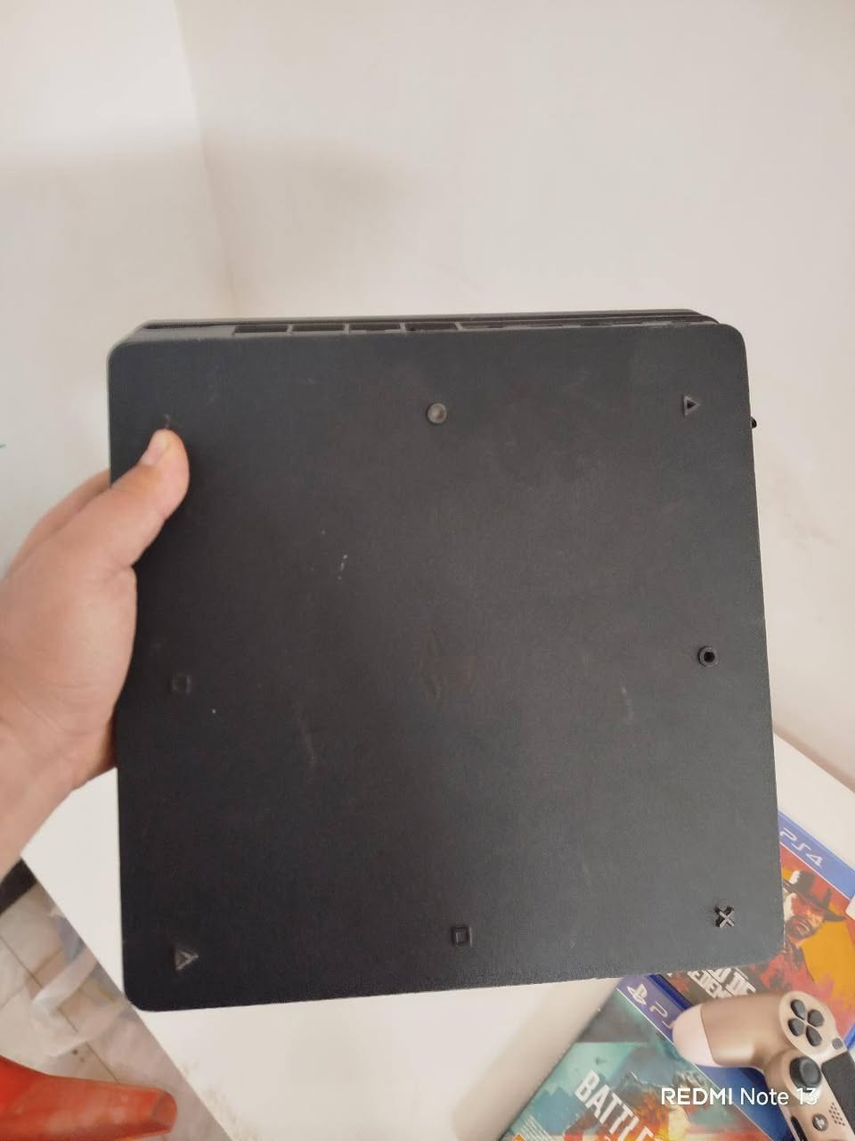 نظافه 90٪ مع 4 أقراص وجوستك
غير مهكر  عل فحص + كيبل HDMI الأصلي 
سعر 240 الف وبي مجال
متوفر توصيل


**إذا كنت صاحب هذا الإعلان وتريد حذفه لأي سبب، رجاءا أرسل رسالة إلى الدعم الفني**