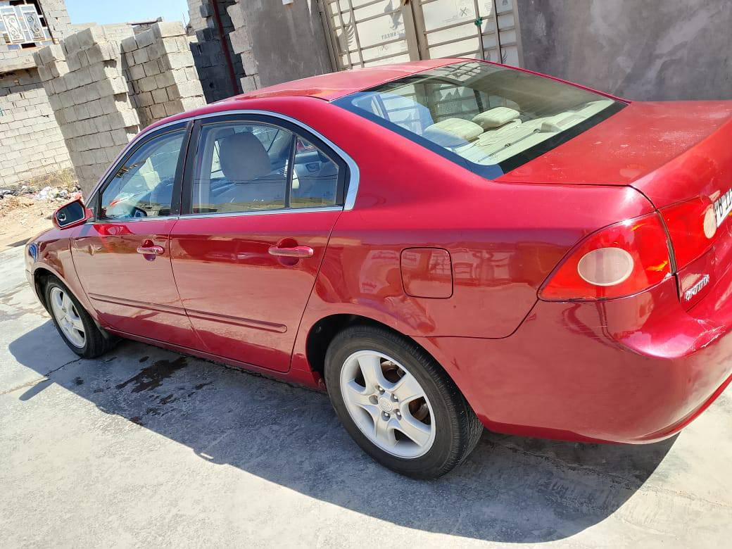 سلام عليكم اوبتيما للبيع 2007 امريكي كلين بيها طخه خفيفه جوه الدعاميه الخلفيه بدايه حوض السبير بسيطه كلش مامبينه تخم تاير المحرك 80٪ نشاط    لاتبخير ولاتنقيص الكير ظمان تبريد شغال النواقص مشط باور الصدر 60% نظافه 
 معروضه ب ٨٠ مجالها بسيط كلش 
*********** واسط صويره غير متواجد على الفيس
