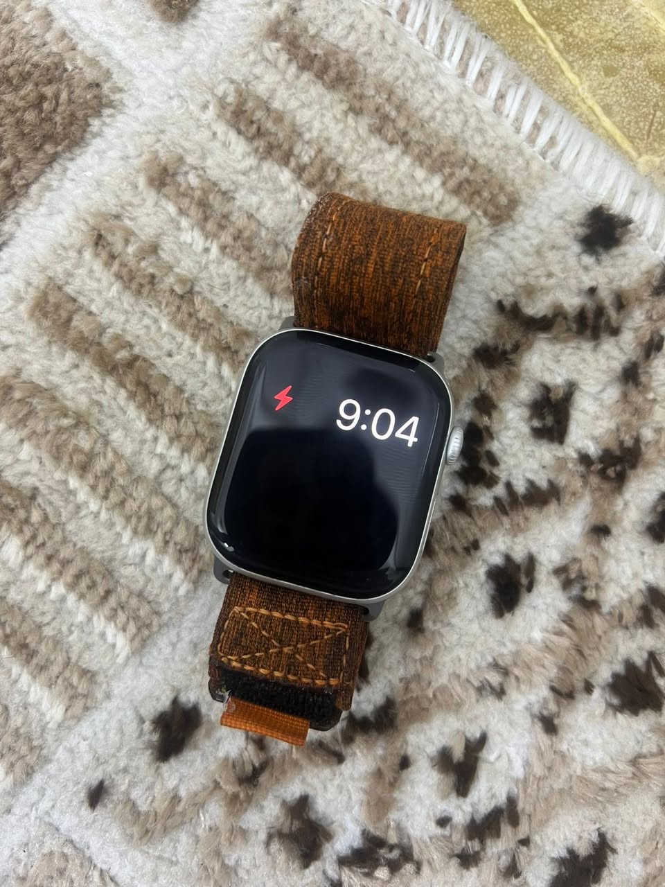 سلام عليكم ساعات ابل جيل ١٠ عدد ثنين
وحده حجم ٤٦ سلفر سعر ٤٠٠ 
وثانيه حجم ٤٢ سوده سعر ٣٥٠ 
كامل ملحقات 
مكان بغداد


**إذا كنت صاحب هذا الإعلان وتريد حذفه لأي سبب، رجاءا أرسل رسالة إلى الدعم الفني**