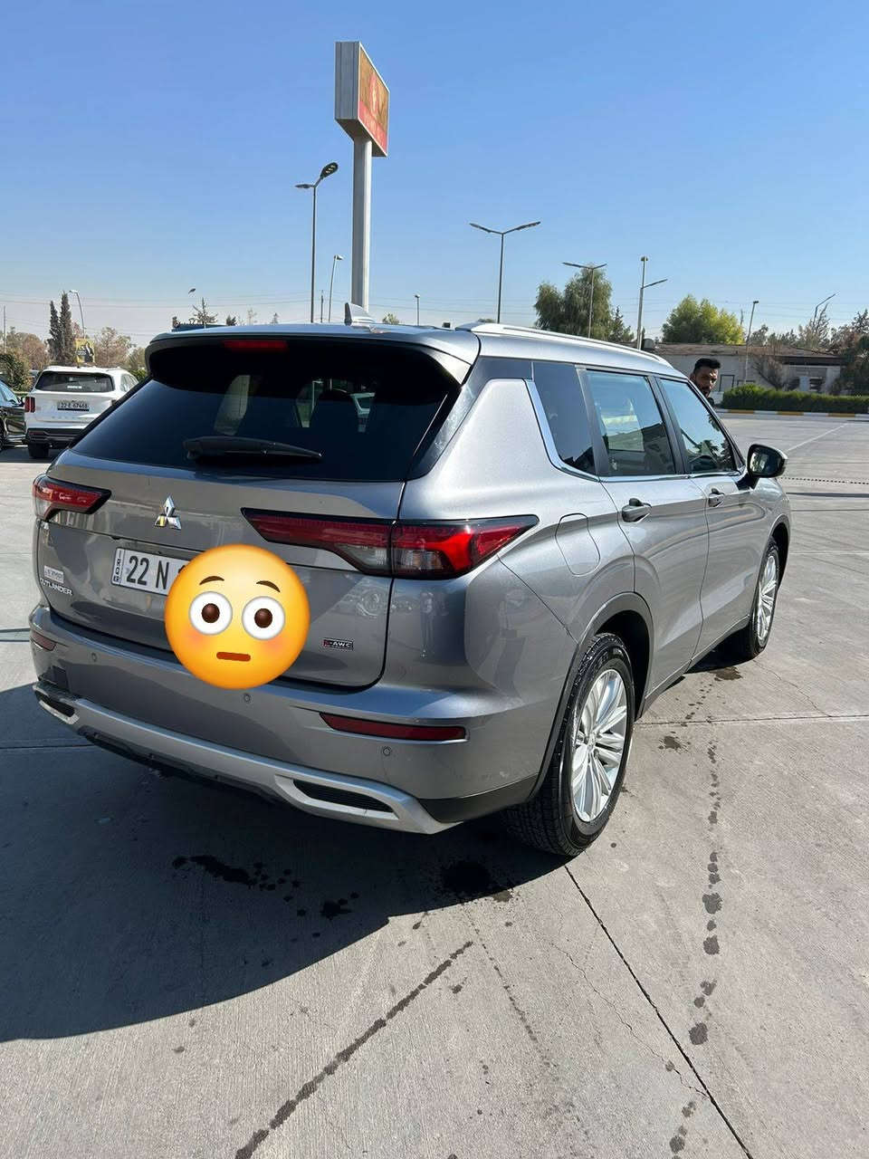 موديل ٢٠٢٢ماشى ٢٥الف ميل مواصفات بانوراما 4x4 صندوق شفت رادار 7راكب تبريد قطعتين بصمه  شفتات ستيرن فول بس بدون جلد ارباكات سليم بس باب سايق صبغ سياره جاهزه بدون اي مصرف مكان اربيل ..واتس اب *********** سعر 210ورقه ومجال أربيل, العراق
