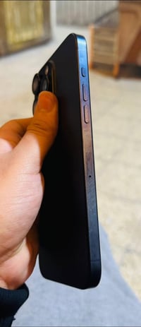 ايفون 15 برو ماكس لون نيلي جهاز شخط مابي نظافه 100‎%‎ ذاكره 256 بطارية...