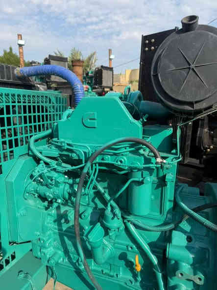 السلام عليكم ليوم جبتلكم قطعه نادره كمنز 50كيفي أمريكي أصلي 4سلندر سوبر بم كهرباي بلاديه برغي ما مفتوح بيها رقمي*********** اسيه ***********
