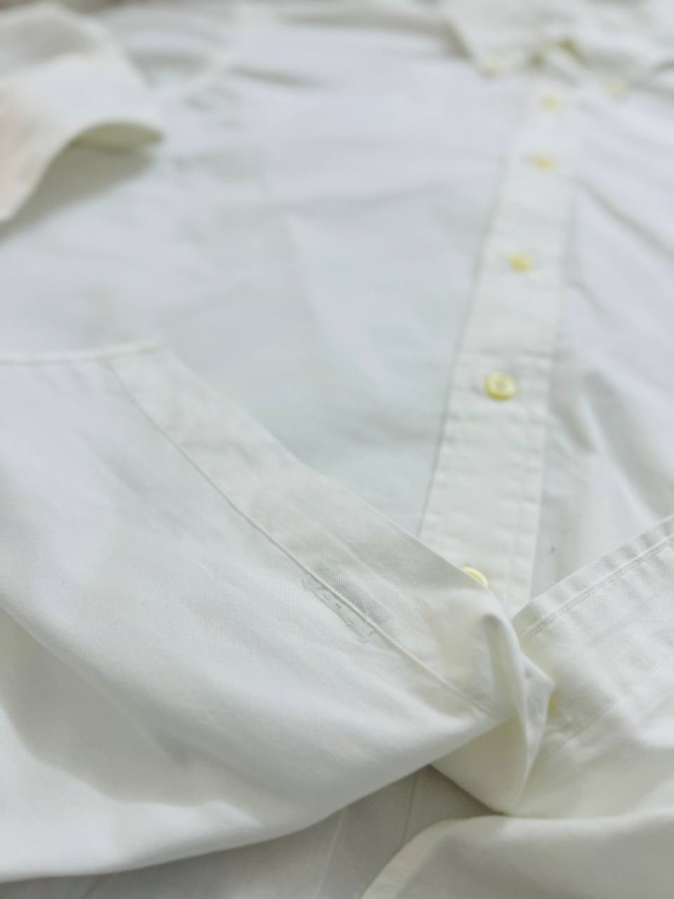 رالف لورين (Ralph Lauren).
الخامه قُطن الاكسفورد.
ليكرا قليل.
القياس XXL
عُرض الصَدر 64 _ الطول 80 _ الردن 71 .


**إذا كنت صاحب هذا الإعلان وتريد حذفه لأي سبب، رجاءا أرسل رسالة إلى الدعم الفني**