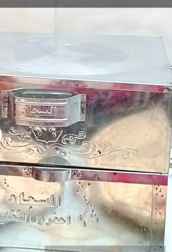 سلام عليكم تنور ارضي غازي للبيع خبزه يخبل ومريح بس اني اخبز وابيع اريد اشتري اكبر للتواصل ع رقم ***********
