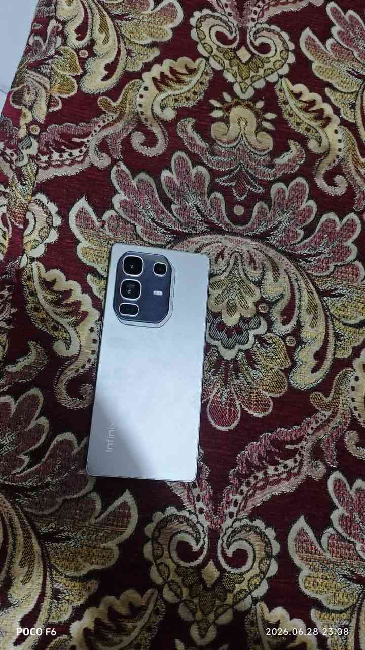 Infinix note 50 pro +السلام عليكم جهاز اللبيع بي فطر بلشاشه مثل ما موضح بلصور الجهاز مابي شيء لمس وكل شيء    مكفول فقط فطر وياه شاحنه فقط  الجهاز 120 فريم ببجي الجهاز  تصويره وكامرته كلش حلوه السعر 250 ألف وبي مجال للشراي العنوان ناصرية مركز للاتصال ***********
