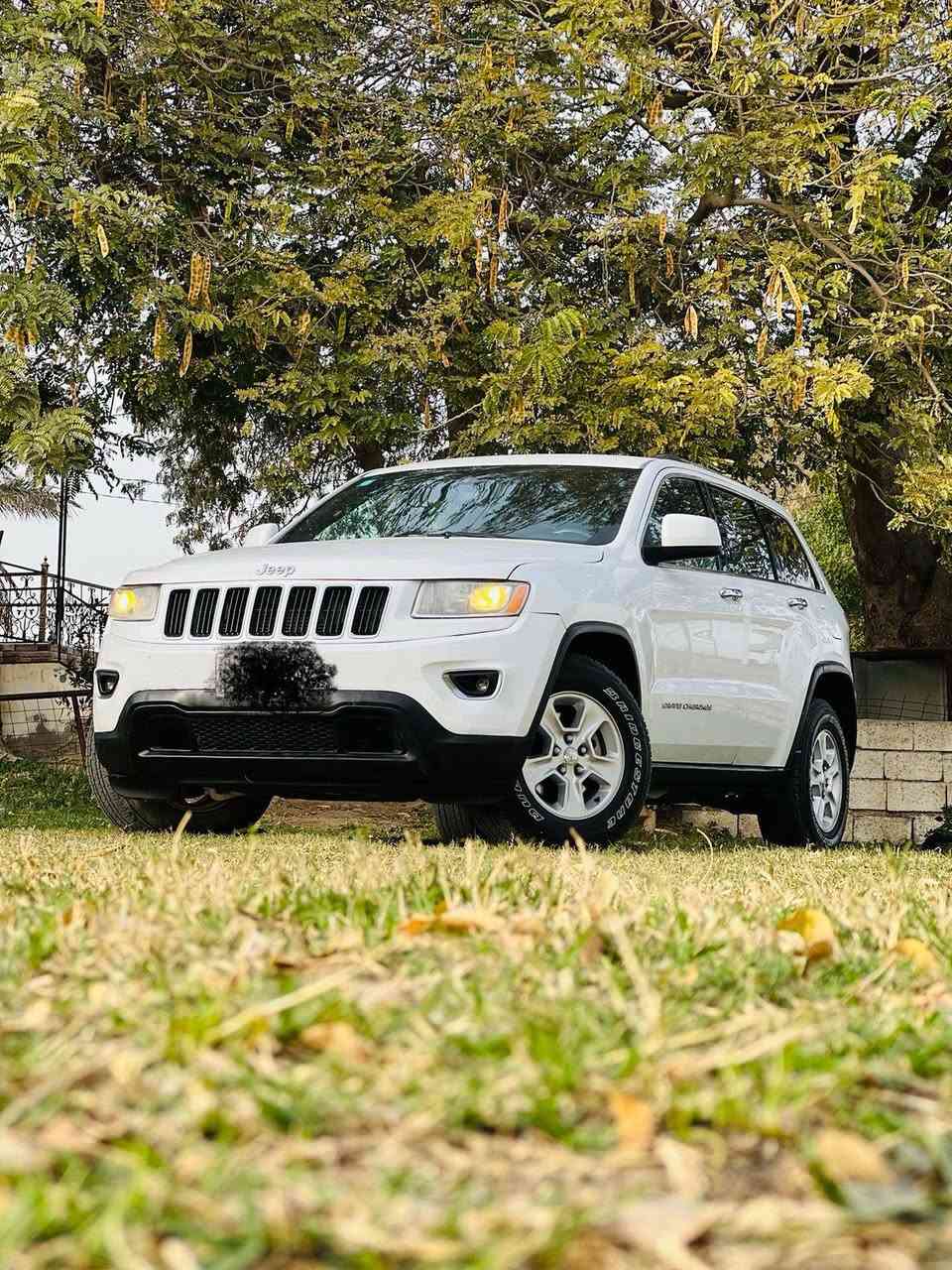 جيب لاريدو 2016 بغداد بااسمي فول مواصفات عدا الفتحه السونار مرفق بالمنشور
ضررها فقط جاملغ خلفي وباب خلفي والباقي كفاله كير مكينه تبريد تخم تاير كله جديد 

السيارة معروضه ١٧٧$وبيها مجال بسيط الشراي يتصل وعيوني اله

***********
