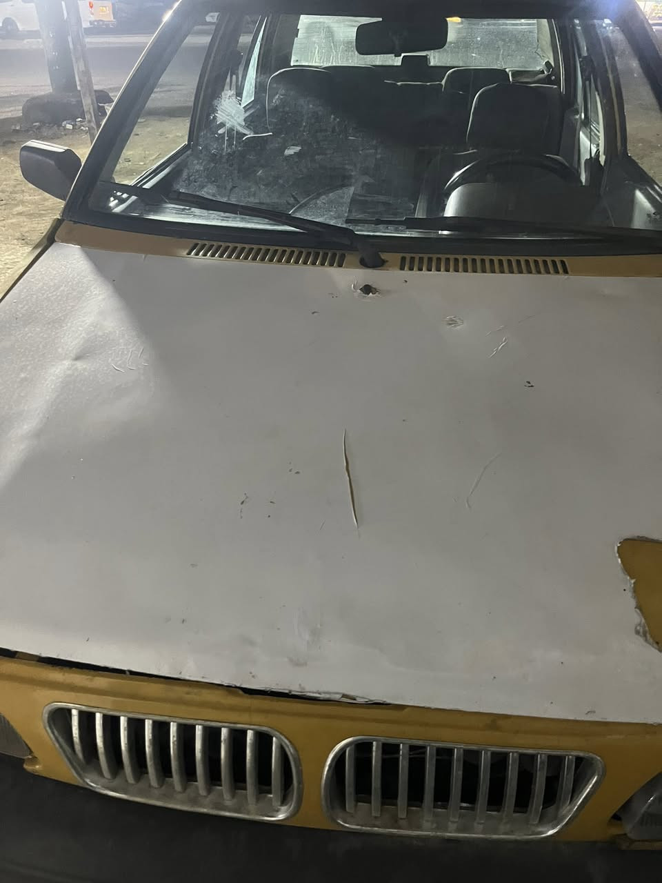 سلام عليكم  سايبة 2009 كاملة من صدر وتخم تاير ومكينة برايد بدون راعي تكفل سرقة وعشاىير سعر 13 بيهة مجال عنوان بغداد العبيدي***********
