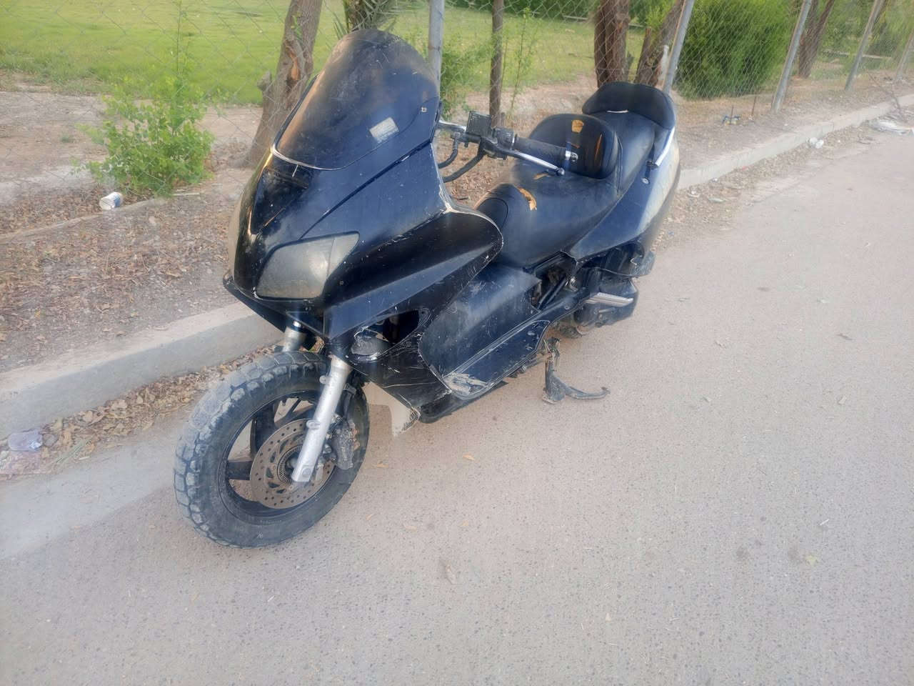السلام عليكم للبيع فورزه 06بغداد الكماليه السعر 300مكينه ناعمه ***********

