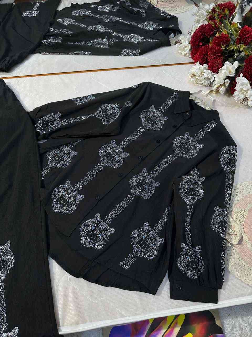 سوت قطعتين يجنن

السعر ٢٨ الف 

قياسات M L XL XXL

الخامه جسيكا تركي يوجد توصيل جميع المحافظات


**إذا كنت صاحب هذا الإعلان وتريد حذفه لأي سبب، رجاءا أرسل رسالة إلى الدعم الفني**