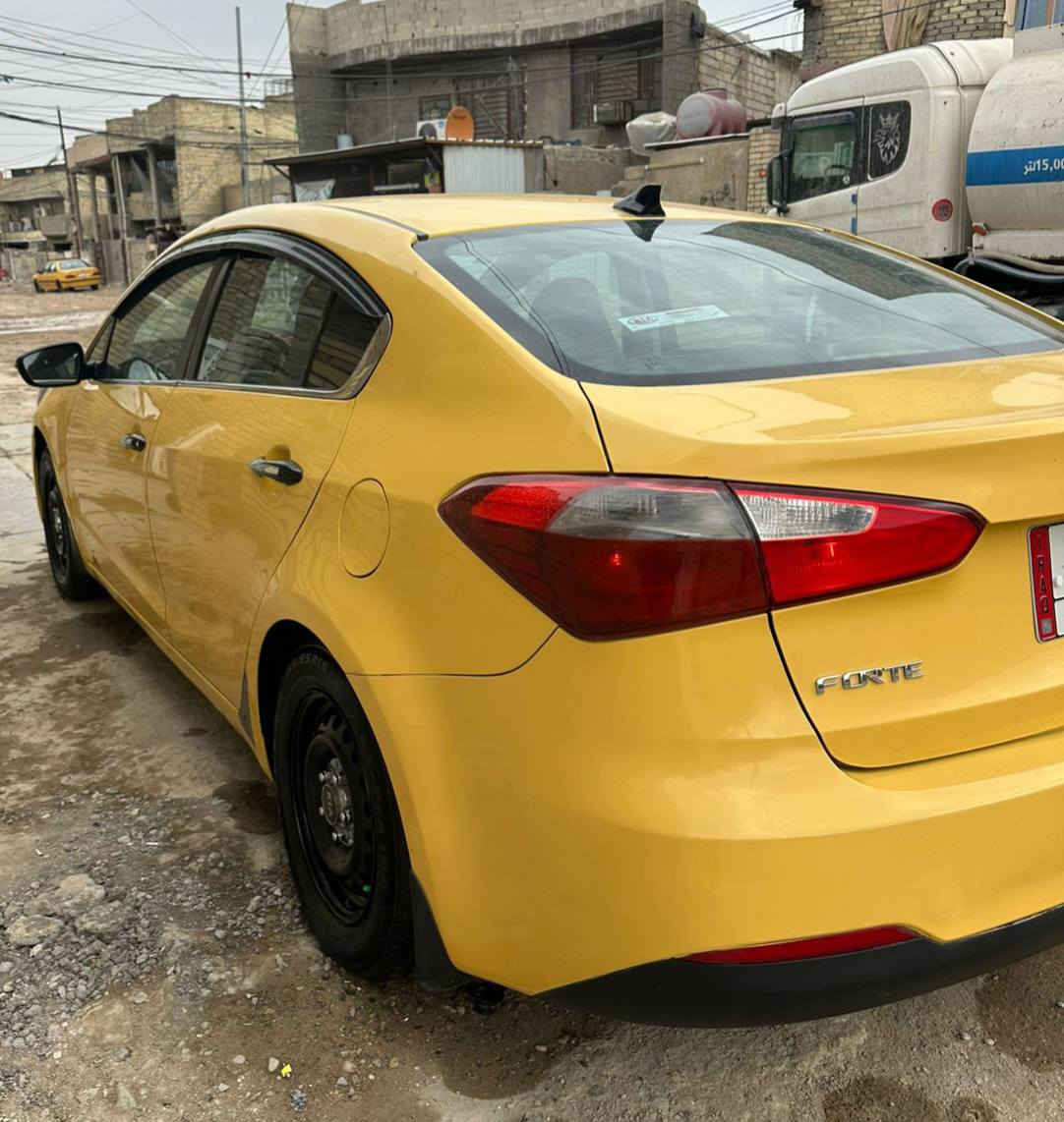 السلام عليكم سياره كيه فورتي موديل 2015وارد امريكي صور حادث منشوره رقم بغداد مواصفات نص فول محرك كير صدر تبريد تخم تاير سعر 97$بيه مجال بصيط العنوان بغداد الامين النتصال ***********
