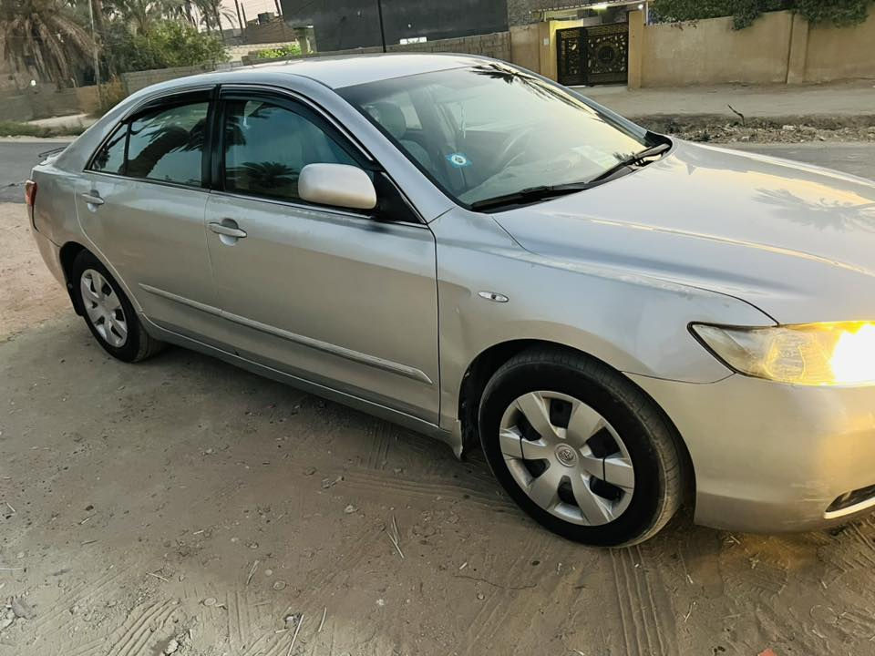 السلام عليكم
كامري ٢٠٠٨للبيع 
٢٤٠٠
٤سلندر 
مكاني حله مركز 
لسعر ٨٠وبيها محال 

***********لسونار بلمنشور
