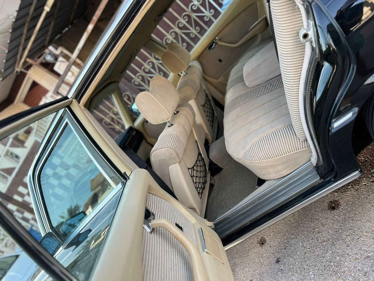 مديل 75 سياره جديده باب طويل محرك 450 السعر 15000$ متواجد ***********.
