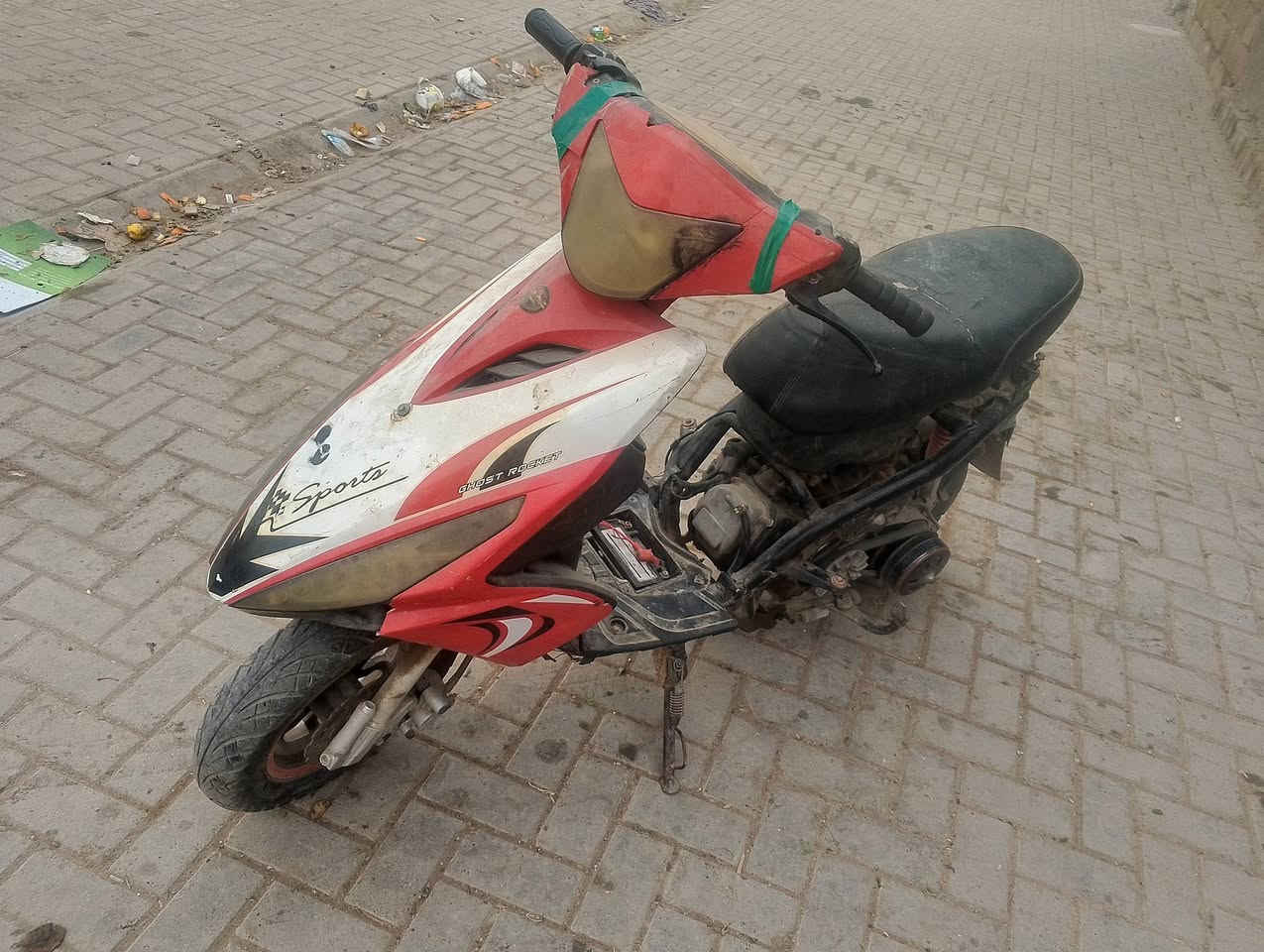 دراجه ماكس مضلع 120نقص قبق هندر وتشتغل شلعه ومعدل فول لفول عارضه 150وبيه مجال المكان بغداد البياع شرطه الخامسه للستفسار عله رقم ***********
