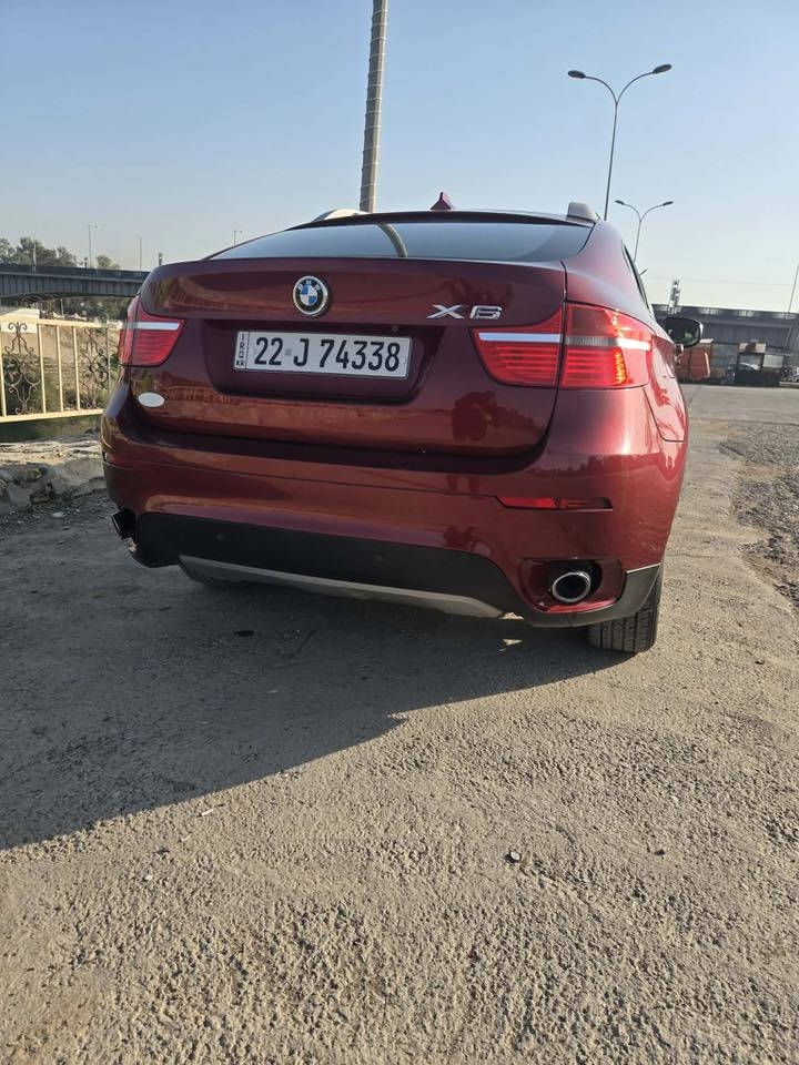 السلام عليكم
للبيع bmw x6  2011 
٦ سلندر تيربو واحد ( تك تيربو المرغوب)
خليجية كلين بيها شبر صبغ ومؤشر بالصور
رجعت عليها ستوتة وسويتها يم الفايبر كلاس وصبغ المكان المؤشر بالصورة
ماشية ١٥١ كيلو متر
فول مواصفات 
فتحة سقف و و٤ كاميرات وحساسات كاملة امامية وخلفية ونظام صوتي سستم متكامل.صندوق كهرباء وبيبان شفط ويدات بالستيرن وتحكم كامل بالستيرن وتحكامات كهربائية بالكشنات ومليانة مواصفات…  
السيارة نظيفة وكلها بعدها على وضع الشركة
وكلشي بيها مامفتوح
سعرها ب ١٥٨$ ورقة
وبيها مجال بسيط
للتواصل ***********
