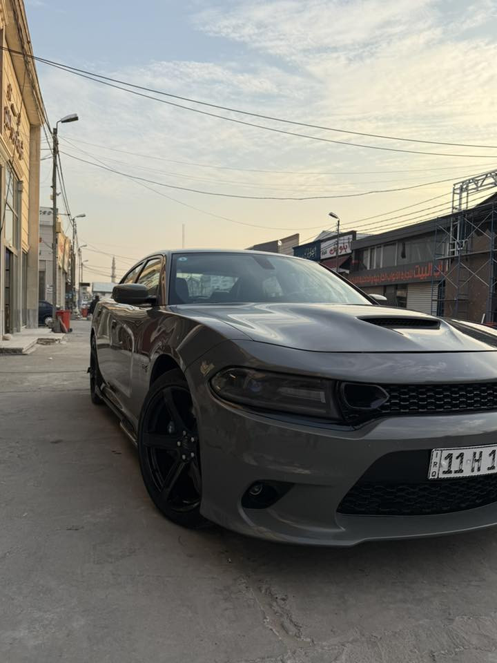 SRT موديل 18
هزة جديده تاخذها شرط التحويل
حادثها خفيف بدون ايرباك موضح بالصور
رايدها ب190
***********
