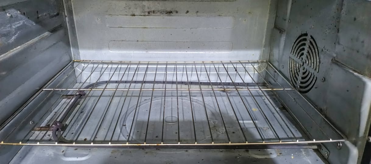 اوفن للبيع شغال مستخدم نضيف
السعر 50
***********
