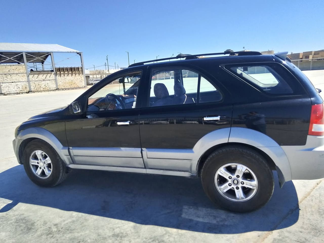 سورنتو 2005خليجي بلكوت الاتصال ***********
