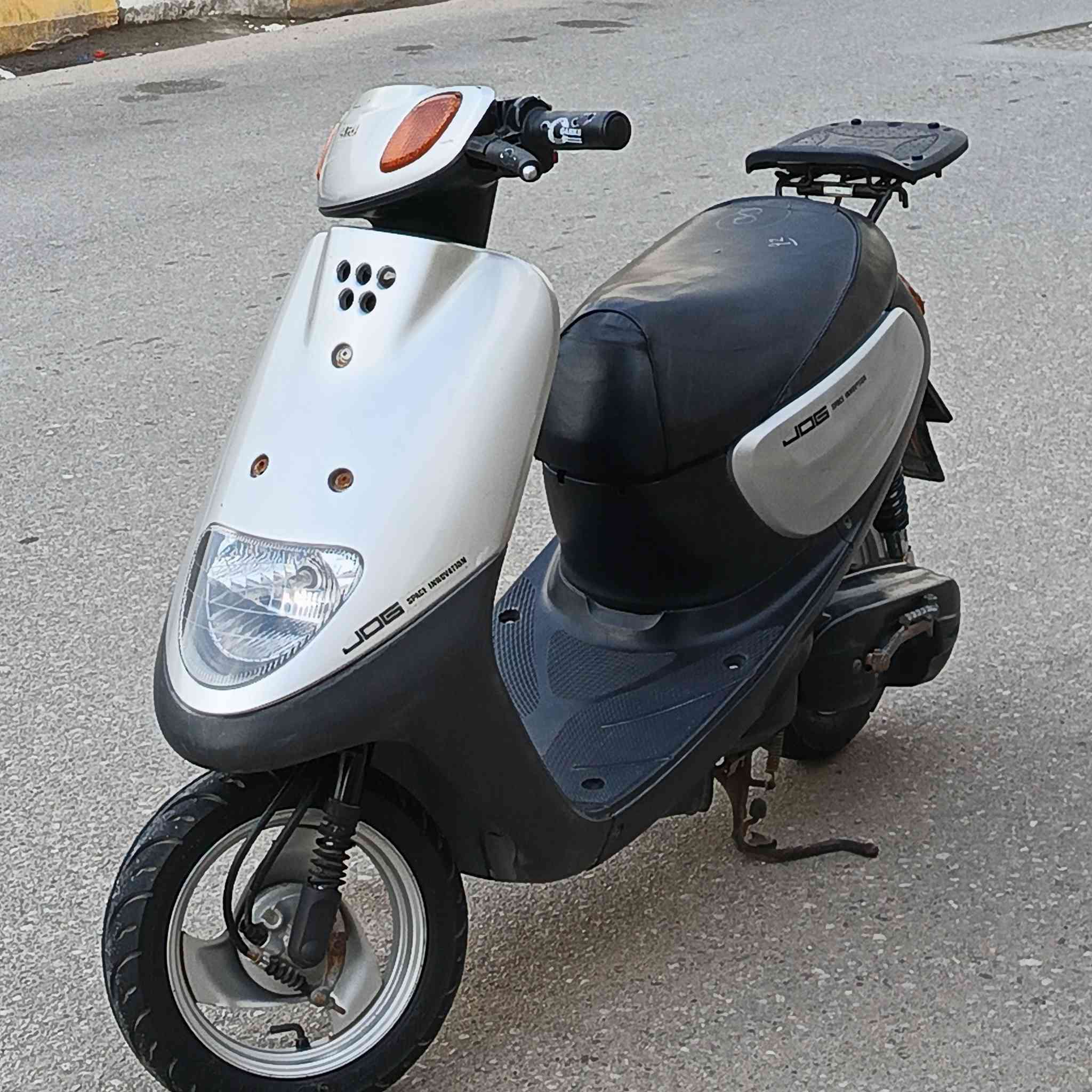 سلام عليكم دراجه منغولي حاويه  كفالة كير ومكينه مافتوحه شراي يتصل على هذا رقم ***********
