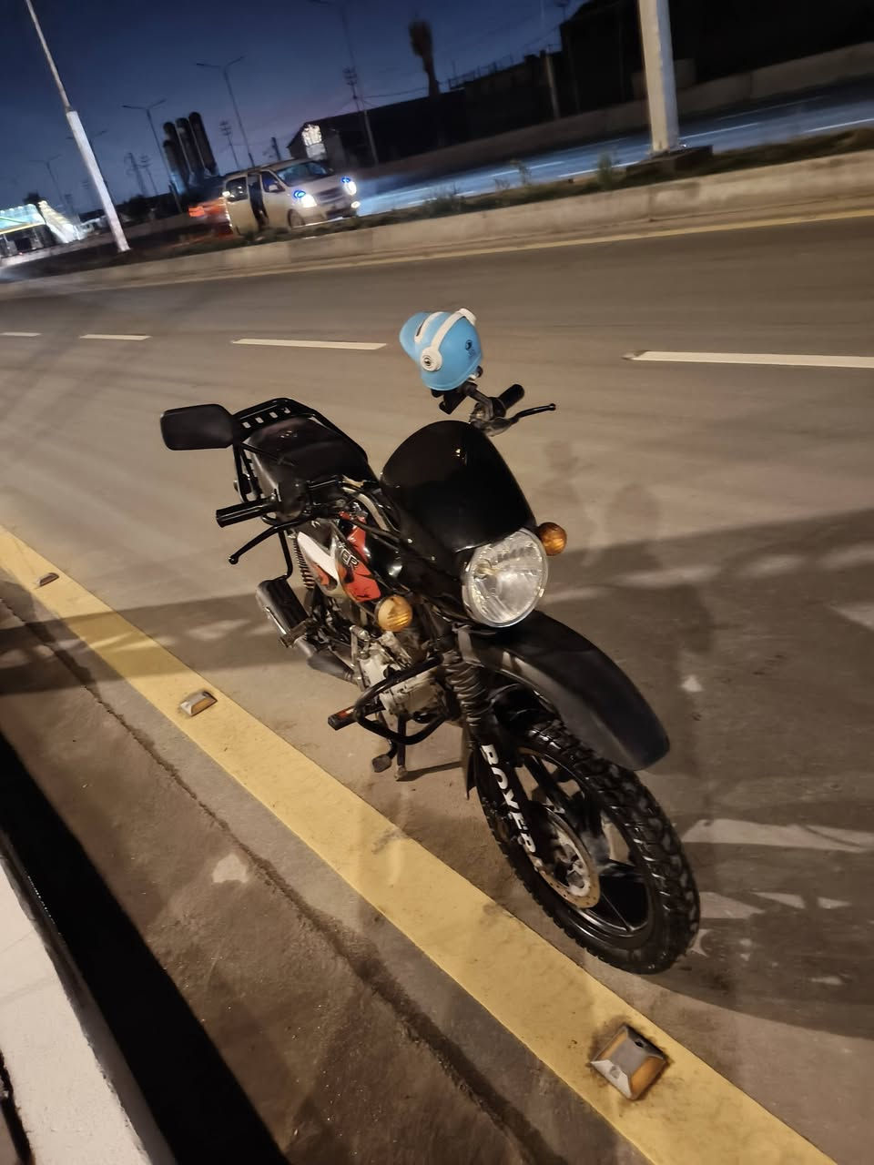 السلام عليكم شباب دراجة بوكسر جبلي موديل 2022طالعة ب2024 ماشين بالمعاملة ترقيم
ملاحظة مكينه مفتوحه مرة وحده 
لاتبخير ولا تنقيص ولا اي خلل بالمكينة 
اشتغل بيها دليفري نكرة سلف مال جناية 
وكيلة علي عنجور بالخان 
مكاني نجف 💙
سعر 1200بيها مجال بسيط 

شوية كشن بي طخات


**إذا كنت صاحب هذا الإعلان وتريد حذفه لأي سبب، رجاءا أرسل رسالة إلى الدعم الفني**