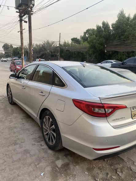 السلام عليكم 
سوناتا وارد كندي موديل 2017 

السيارة فول مواصفات عدا الجلد 

بصمة فتحة اشاير بالمري كشنات تدفئه امامي خلفي دخول ذكي ترحيب تبريد قطعتين تحكمات ستيرن شاشة جبيرة 3 انظمة قيادة 

ماشية 117 الف قابل للزياده 

ضرر السياره 5 قطع صبغ + باب تبديل ابيع حزام

بيها دواخل شي بسيط جداً الدوسه الي وره باب السايق مضروبه ومعمره تعمير مرتب 

مكينة 2400 gdi 

السيارة جاهزه مابيها نقص

رقم اربيل تحويل موجود 

السيارة معروضه ب 110 وبيها مجال بسيط 

 موجود واتساب ***********
