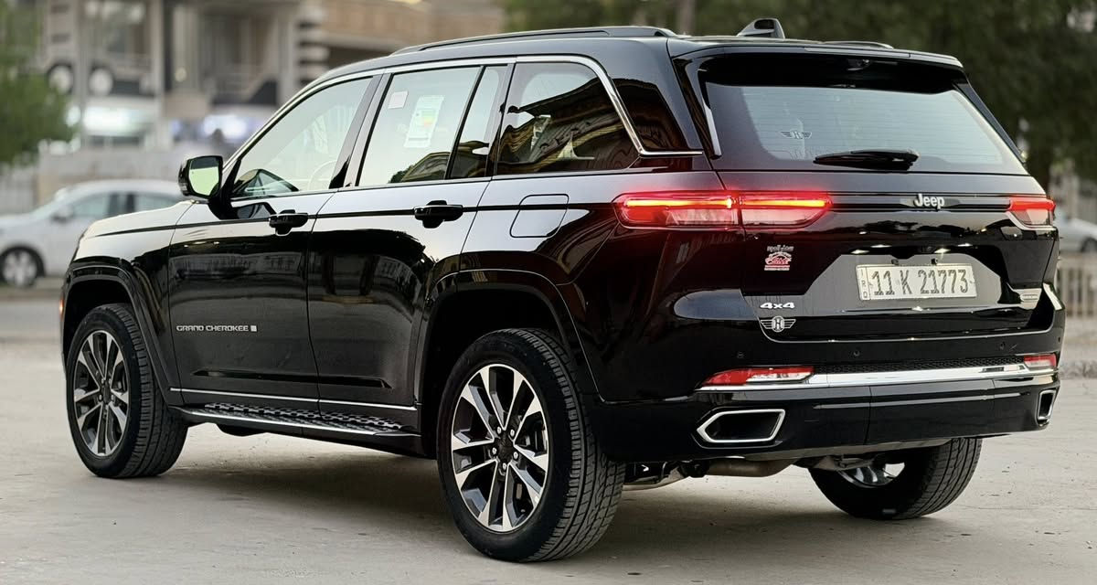 سلام عليكم 
جيب اوفر لاند موديل 2024 خليجية وكالة هارلم ام ضمان
ماشية 35 الف 
مكفولة كفالة عامه ماعده سحبة PDR بنهايه البنيد والجاملغ 
على اقل شبر ثنيهن ممبينات باقي كفاله من كلشي 
سونار مرفق معة صور ،  رقم بغداد الجديد بأسمي تحويل مباشر
محرك كير كفالة على وضع الشركة - سبيرها عدتها ارضياتها بعده بالجيس 

سعرها 45,300$ - 453 ورقة وبيها مجال 
مكان السيارة بغداد السيدية استفسار اكثر *********** 

معروفة مواصفات الاوفر لاند فول للاخير 1/1
محرك 6 سلندر 3600 سيارة 5 راكب 
داخل اسود ملكي + اناره محيطية LED دشبول و ابواب متغيرة الوان
جكات - سقف بنوراما - ناضور ليلي حراري - داتا شو 
- مقاعد خزن ميموري لسائق وراكب تدفئه و تبريد و مساج 
كير ماوس - سايد بريك كهرباء - ستيرن كهرباء 
- جنطة كهرباء - كامرات محيطيه 360 - رادارات محيطية 360
سستم صوت الباين - شاشة دجتل + شاشة جبيره تدعم ابل كار بلي
فول تحكمات سترين - انضمه قيادة - اوتو ستارت ستوب -
مانع انزلاق - قيادة ذاتية - تنبية خروج عن المسار - تحديد مسار -
وبعد اهواي مواصفات …
