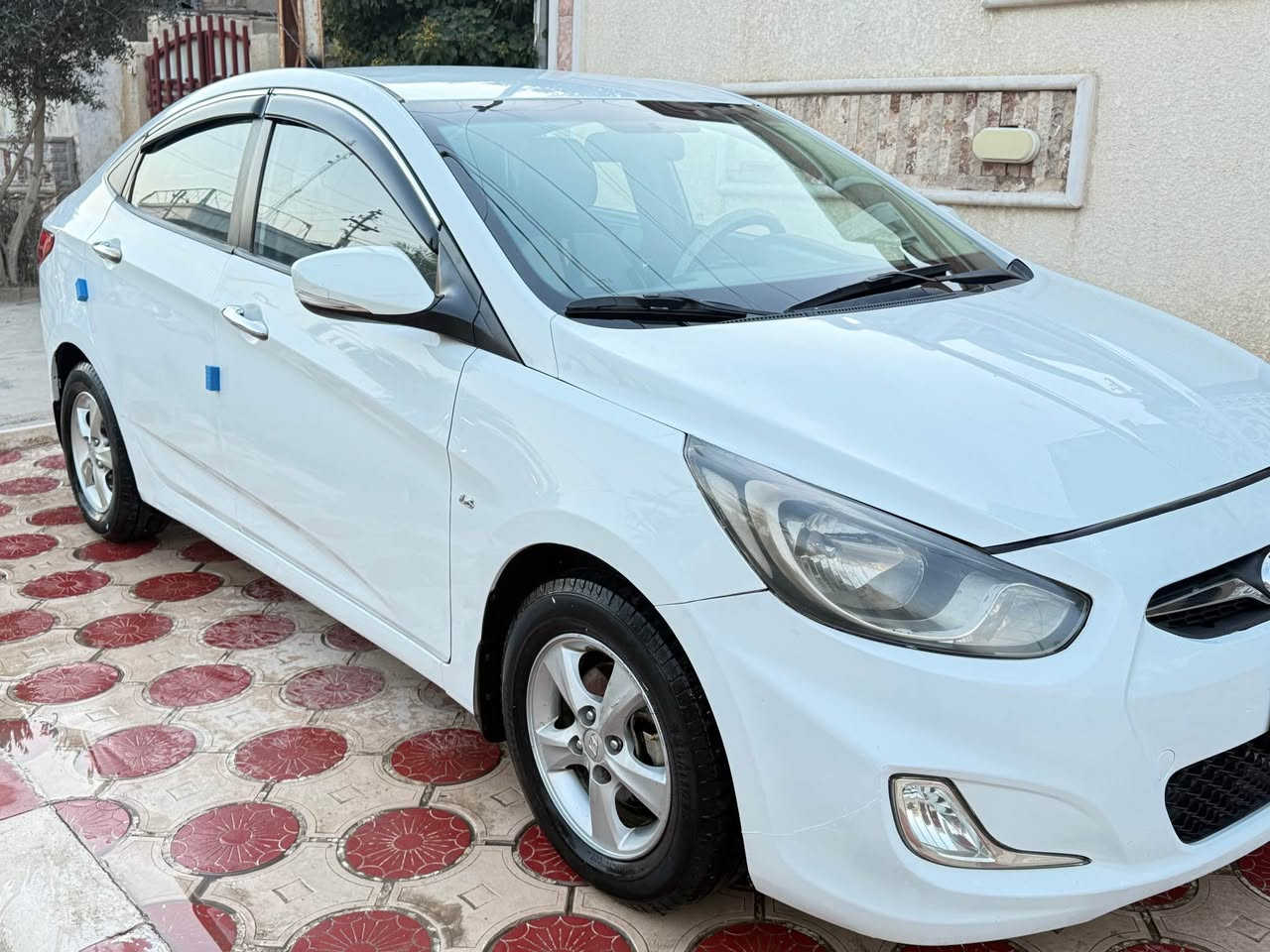 اكسنت 2013 خليجي بغداد شركه العامه السياره نظيفه جدا وجاهزه بيه باب خلفي صبغ وبالبنيد شبرين ويم الرقم الخلفي المسطره صبغ سعره 95 ورقه *********** حله البكرلي حلة, بابل
