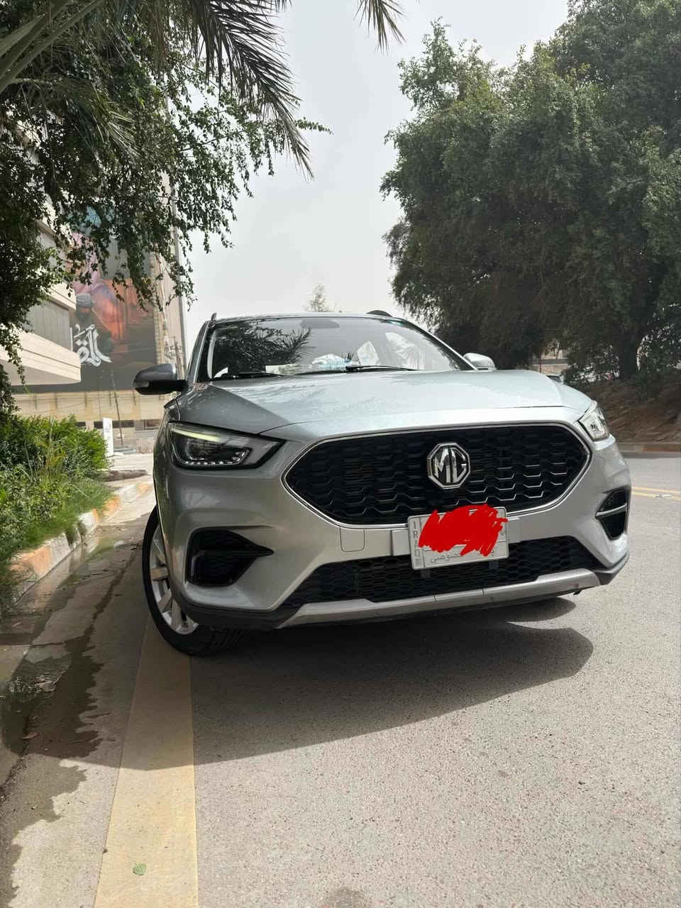 1.5L i4
MG zs 2023 
STD 
مواصفات خليجيه
رادار خلفي 
كاميرا خلفيه 
دخول ذكي 
تبريد مركزي 
سياره بيها ضرر بسيط التفاصيل خاص 
السياره نظيفه جدا 
Apple car play & android auto
كير ومحرك مكفوله من الفتح 
السياره ماشيه 28,000km 
***********
