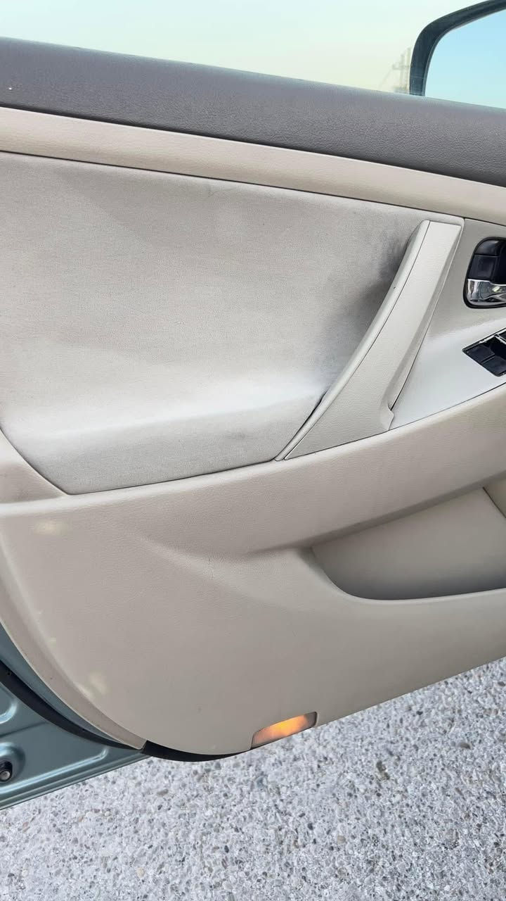 للبيع فقط
كامري 2007 كلين بدون ضربه بدون صبغ مكفولة
محرك 2400 
تبريد تدفئة كهربائيات كلها شغالة 
تخم تاير جديد كاتم 
رقم بغداد بأسمي تحويل مباشر 
بعدها على وضع الشركة 
ترايك وين متريد متصرف عليهة كلشي
السعر 114 وبيهة مجال حگ جيتك 
العنوان صلاح الدين قضاء العلم 
***********
