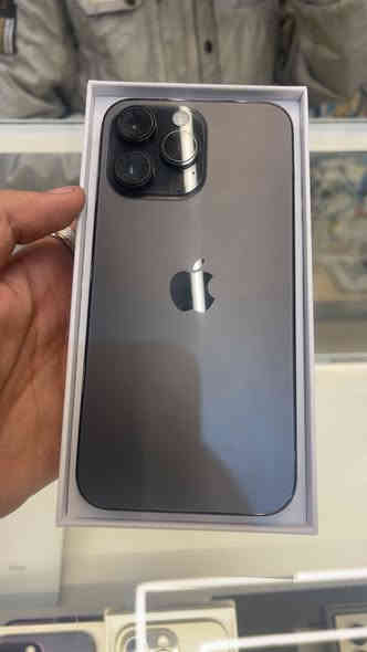 سلام عليكم ايفون 14 برو ماكس ذاكرة 256 بطارية 83 الجهاز مكفول ونضيف جدا كارتونة ويا السعر 875 وبي مجال العنوان كاظمية شارع الطي توصيل موجود جميع المحافظات ***********
