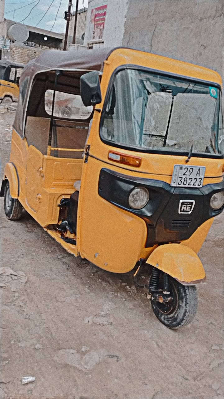 سلام عليكم
تكتك مديل 21 رقم انكليزي بأسمي  ثاني يوم احولك
تنكر سويج وتطلع على باب الله مكاني حي البتول 
السعر 6500 ملايين
رقمي ***********
