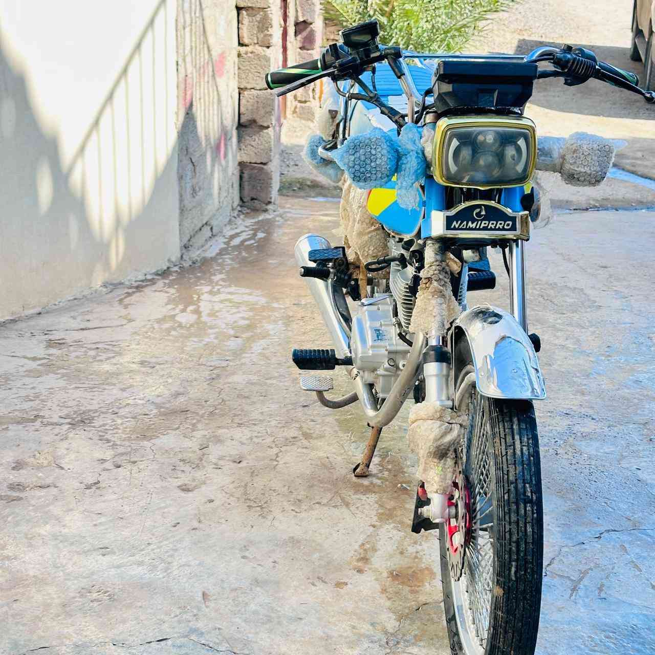 السلام عليكم
دراجه ناريه  
2024محرك ما مفتوح شرط النضافه 
سعر 650وبي مجال.
ه‍ ***********
