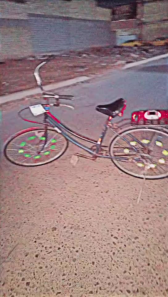 بايسكل البيع حجم 27 السعر 60 وبي مجال  المكان الشعب الجمعيات  ***********
