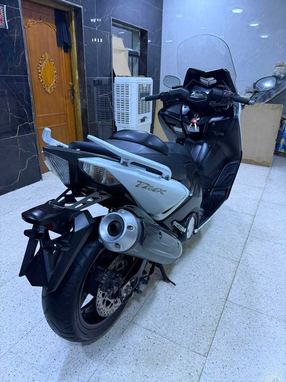 بسم الله ما شاء الله 
TMAX 530 2014 ABS
كفالة عامة شرط الفحص
المسافة المقطوعة 39km
سويجات ٣ نسخ
بدون مراوس وبدون رقم فقط عقد المعرض
العنوان مدينة الصدر شارع الفلاح قطاع 12
السعر 54 ورقة
الراغب بالشراء هـ***********
