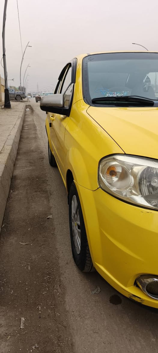 السلام عليكم
من رخصه الادمن 
افيو 2008 نينوى
وارد كوري 
بسمي اني الشرعي + كابون ورقي 
هيئه وغرامات صفر 
حادث جاملغ الخلفي واحد فقط بدووون داخل 
والتلكيطات مال تكسي معروفه 
تبريد + تدفئه + كهربائيات كلها شغاله 
السعر 62 وبيها مجال
***********
