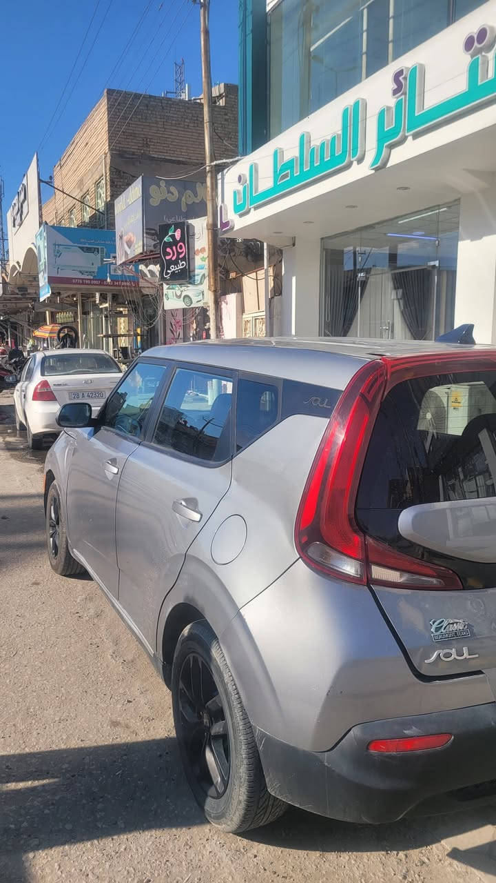 سلام عليكم 
صول مديل ٢٠٢٢ 
كير مكينه مكفولات 
تبريد ثلج 
مواصفات رادارات 
شاشه كبير كار بلي 
تحديد مسار 
نضام تتبع 
تحكم جهتين 
حادث امريكه ثلاث قطع بنيد 
وجاملغات الثنين الاماميه 
داخل العراق بيه دحجات امبينهن بل صوره بل باب عكس السايق 
***********
