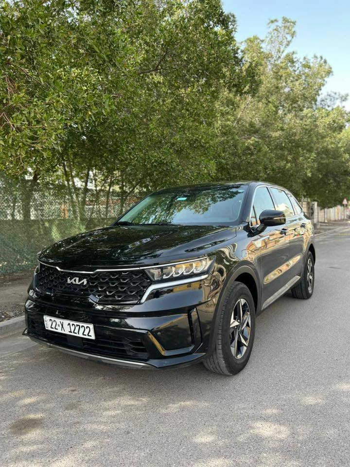 السلام عليكم 
النوع : كيا سورنتو ( وارد امريكي) 
الموديل :2023 
الرقم : اربيل ( بأسمي) 
السياره : بيه تبديل وصبغ الجاملغ الايسر الامامي + صبغ شويه من البنيد فقط بدون دواخل 
* كير محرك صدر تبريد شواصي لغود / كفاله عامه 
المواصفات : 
* المحرك : 2500 فورويل 
* اناره محيطيه للدشبول 
* سقف روز رايز
* 7 راكب 
* راردات اماميه وجانبيه 
* تبريد قطعتين 
* فول تحكم ستيرين 
* 5 انظمه قياده 
* شاشة + كاميره + كاربلي 
العنوان : بغداد - السيدية 
السعر : 200 ورقه وبيه مجال 
باقي التفاصيل الاتصال ؏ الرقم او واتساب
***********
