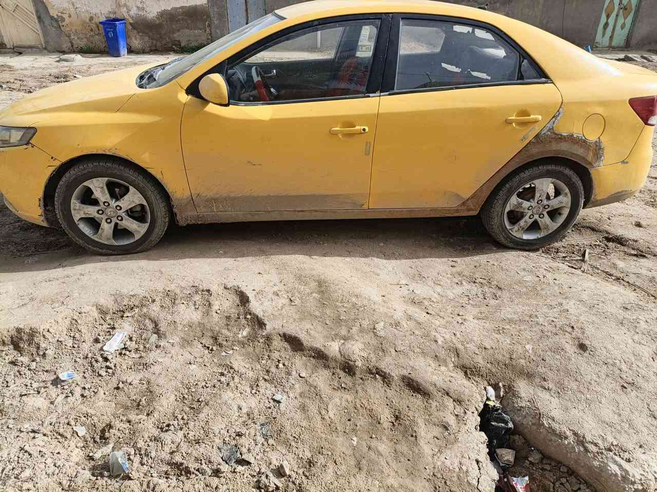 كيا سيرتو موديل 2009خليجي مكينه وكير على شرط رقم دولي بيه طخه بل جملق خلفي بسيطه مكان ديوانيه غماس ***********
