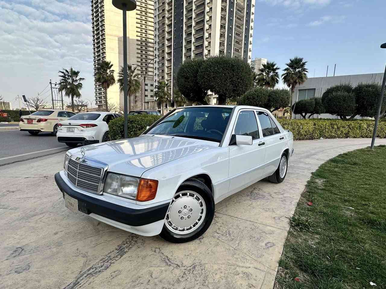 مارسيديس 190موديل 93
سلام عليكم اخوان سياره موديل 93 
سياره بشرط سونه ر و فحس 
سياره صبخ بيلادى شريكه بدون ضربه بدون صبخ عراقى بدون خياس
بشرط كفاله عامه 
كير مكينه اكسل تبريد  كفاله كلش 
سياره رقم اربيل دولى سنه ويه جديد حتا 2030
مكينه بلادى حجم  230
مكان اربيل سعر سياره (80) و مجال قليل 
***********
