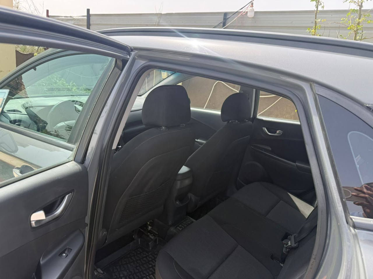 خليجيه 23 فول موصفات سايد بريك بصمه جاهزه بيه بنيد مصبوغ وبارد قليل بالجاملغ الامامي 
سعر 160 بي مجال 
***********
***********
للاستقسار اكثر اتصال
