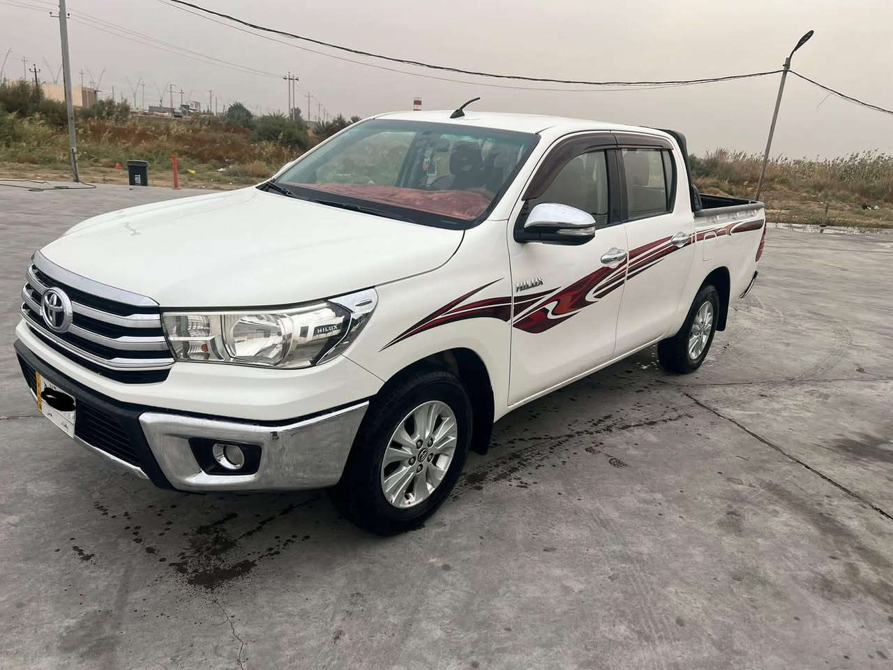 تيوتا هايلوكس موديل 2016كير اوتماتيك 
السياره بيها صبغ بابين من الخط وجوه بدون دواخل وفتح وشويه بالبدي اثر شخط خارجي والباقي مكفول 
سعر 215وبيها مجال مكاني الرمادي 

***********
