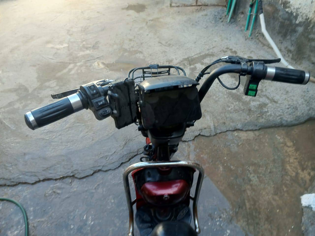 السلاام عليكم دراجه شحن للبيع عوزهه بطاريه السعر 250 وبيهه مجال المكان كربلاء طويريج


**إذا كنت صاحب هذا الإعلان وتريد حذفه لأي سبب، رجاءا أرسل رسالة إلى الدعم الفني**