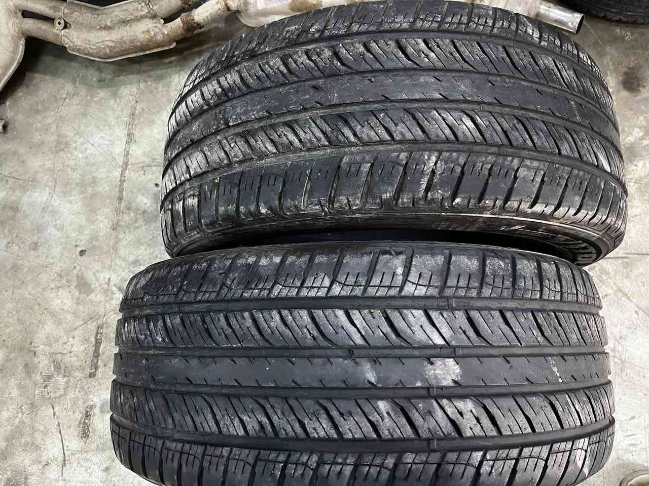 سلام عليكم  اطارات  فتح نضيفه كلش  سعر زوج ١٥   كلهن ٢٥ زوج   قياسات منوعنه   من ال ١٣ الخلفي. ونته صاعد  ال ٢٠ مثلا مال سايبه ماكو  او ١٤ بس تكه.  ١٥ زوج ومنوعات  اكو هواي وقياسات حلوه. شراي. طب. ما تشتري. لا تعبني. اي ستفسار  تصل ***********
