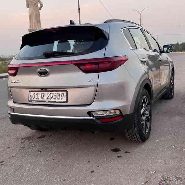 السلام عليكم 
سبورتج 2022 
امريكي فول مواصفات 
EX 
ماشيه خمسين الف 
ضربتها جاملغ و جزء من البنيد 
٢٠٣ سعر 
بيها مجال 
تواصل اما اتصال او على الخاص 
***********
