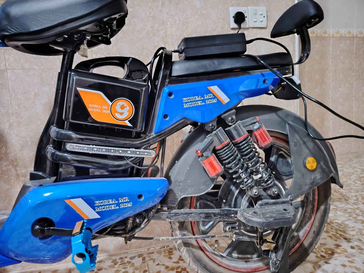 السلام عليكم
دراجه شحن حجم 20  تاخذوو شرط ما بي ولا قطعه تبديل مستخدم اقل الشهر  
السعر 360 و بي مجال شي قليل او مراوس  الاستفسار اكثر *********** بي واتساب و الخاص مفتوح
