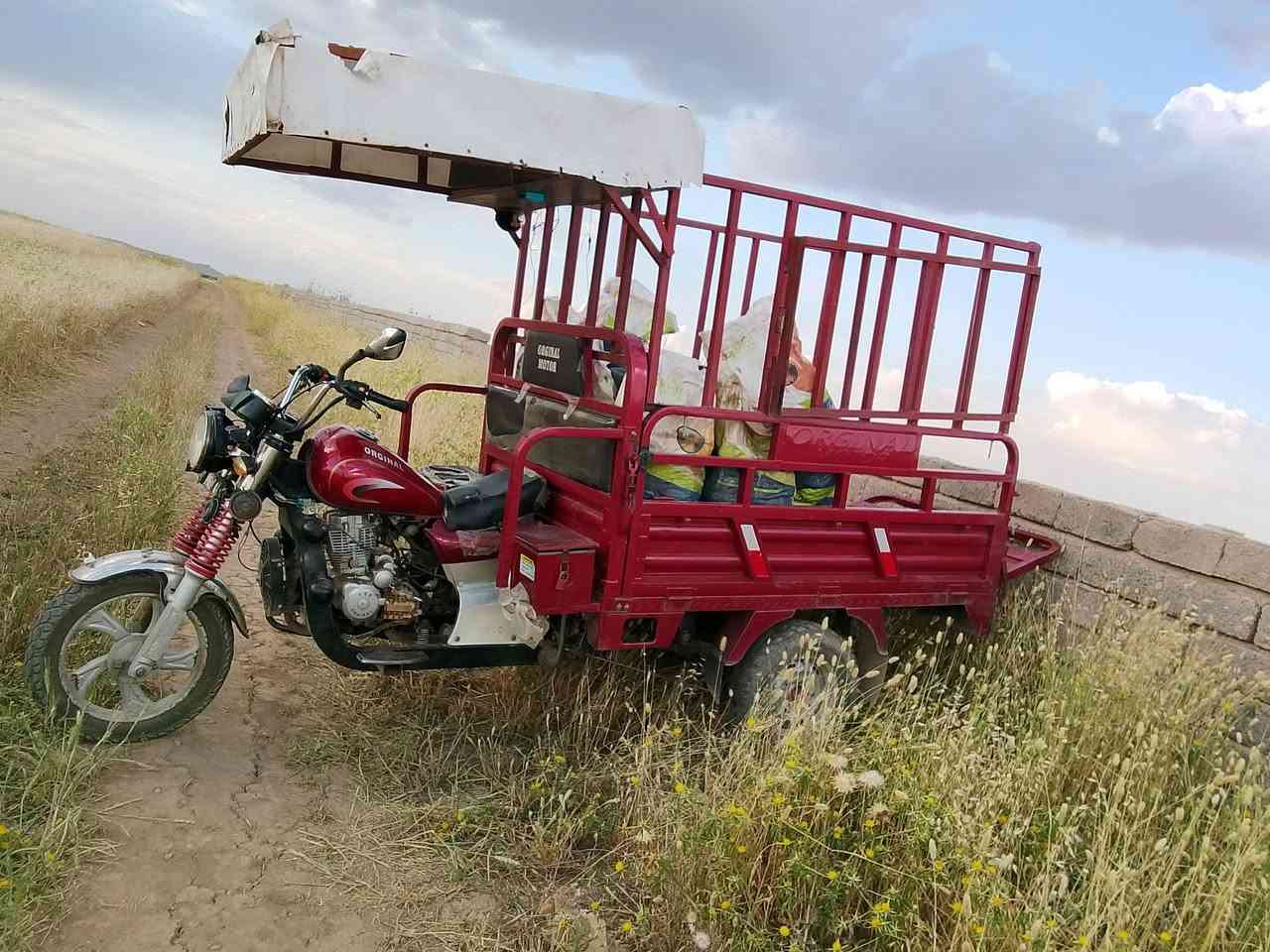 سلام عليكم ستوته لبيع موديل 23ستوته سبير منزل الموشراي لا يتصل سعر مليون ونص بيه مجال ***********
