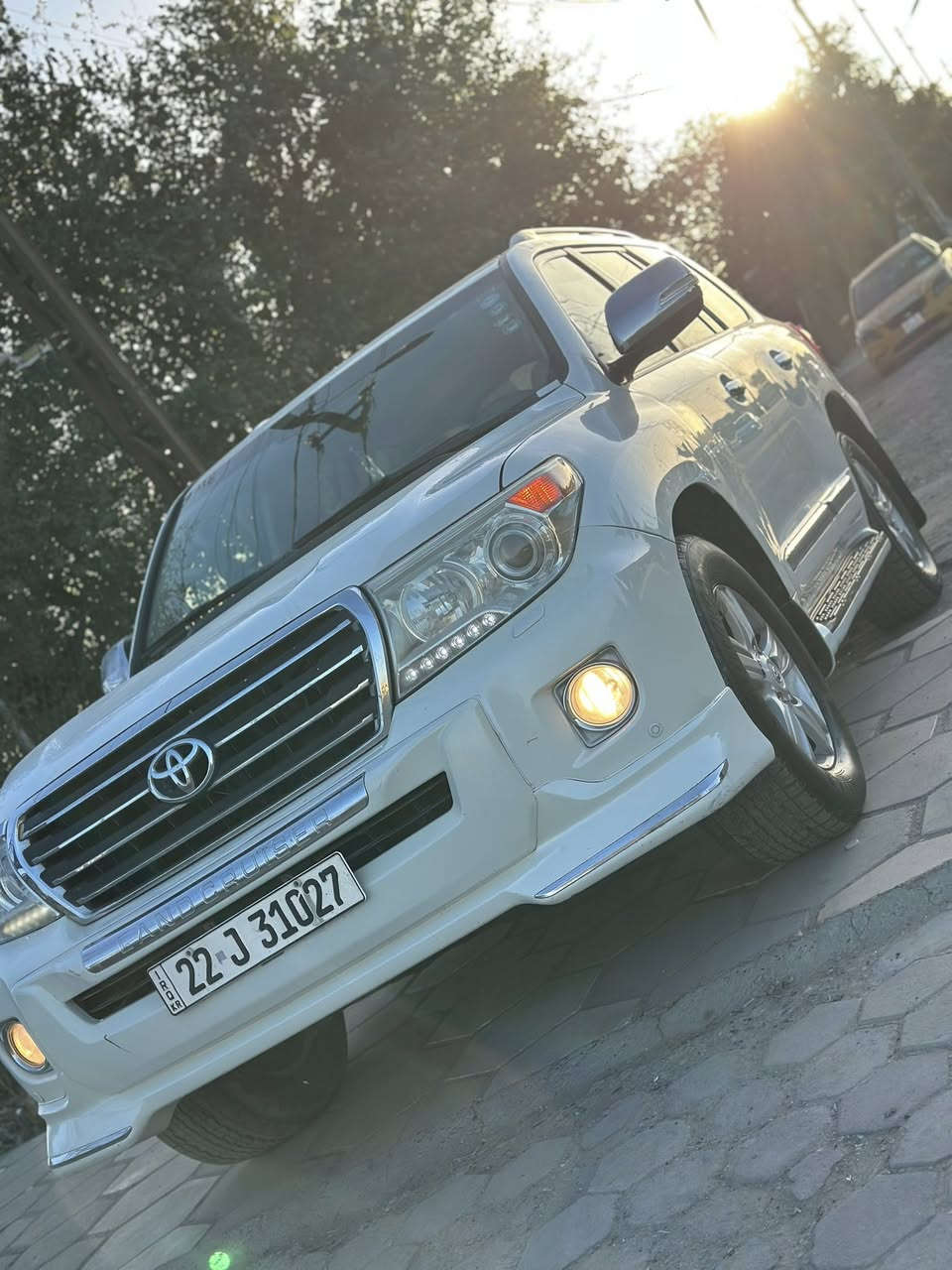 لاندكروز 2014 GX.R  مكفولة عدا الدعامية
محرك 6 سلندر ماشية 195السياره اصل بريم 
سياره فول                    
المواصفات
فتحه
مري شفط
مري قلاب
كامره خلفية
حساسات
بلوتوث
ثلاجة
ايكو
لد نهاري
تحكم استيرن
منظومة زنون
كشن  السائق كهربائي ٣ دكم
تشغيل عن بعد 
تقفيل جام
اشاير ترحيب
تخم تاير 
8 ايرباكات
ثلاث قطع تبريد
دوسات ليزريه 
زراكات لايت
📍المكان بغداد الكاظميه  
السعر375$
الستفسار ***********
