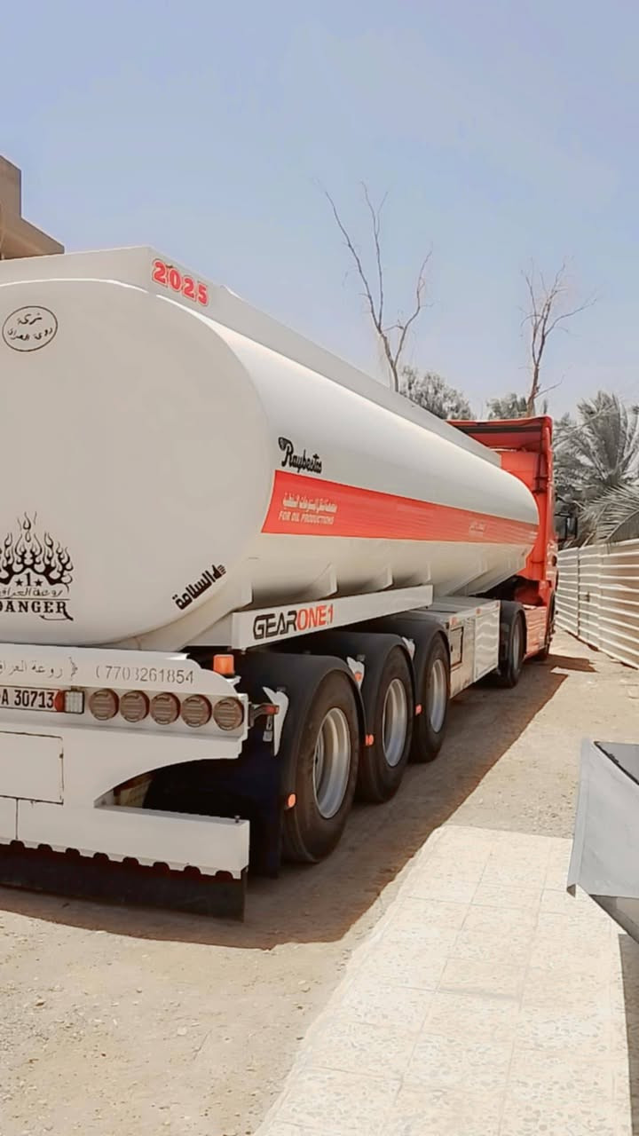 سكانيا 2010  جاهزه تانكي جديد 2025 جاهزه تخم تاير لايت زنون   سبلت ثلاجه داخليه  كير اوتوماتيك   رقم انكليزي المثنى  سياره ما تخسر عليها كبل للعمل  السعر  ٤  شدات وبيها مجال قليل حك الجيه للاستفسار الاتصال على ***********
