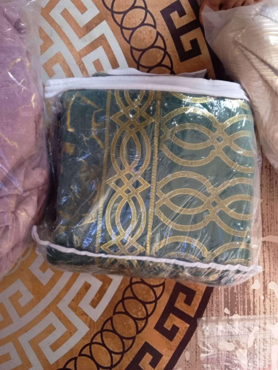 سلام وعليكم
عرض خاص
بردات مي ذهب سعر 15 الف
بردات بوهيمي 20 الف
نزلات جربايه نفرين 8 الف
نزلات نفرين 5 قطع 15 الف
توصيل مجاني ***********
الحجز وتساب العنوان الربعتلاف يم ضياء سنك
