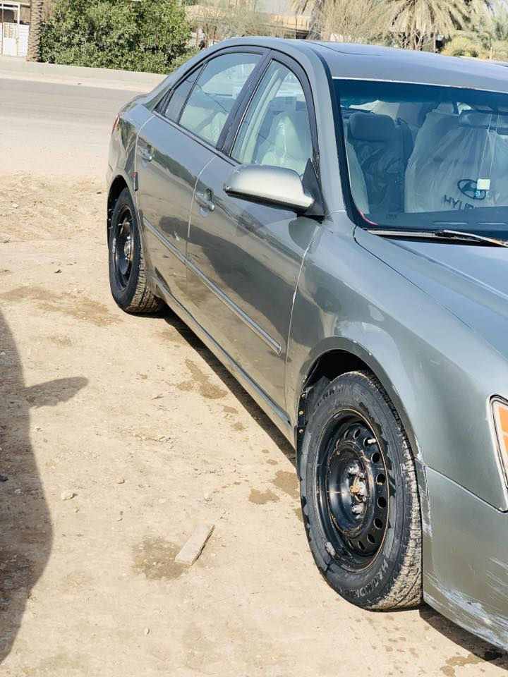 السلام عليكم سوناتا ٢٠٠٧ محدث ٢٠١٠ مكينه ٣٣٠٠ فول مواصفات فتحه تحكمات اشاير ترحيب شاشه كامره تبريد ثلج تدفئه السياره باسمي حادثها جاملغ خلفي من امريكه وبيها صبغ احزام جماليه السعر ٨٥ وبيها مجال ***********
