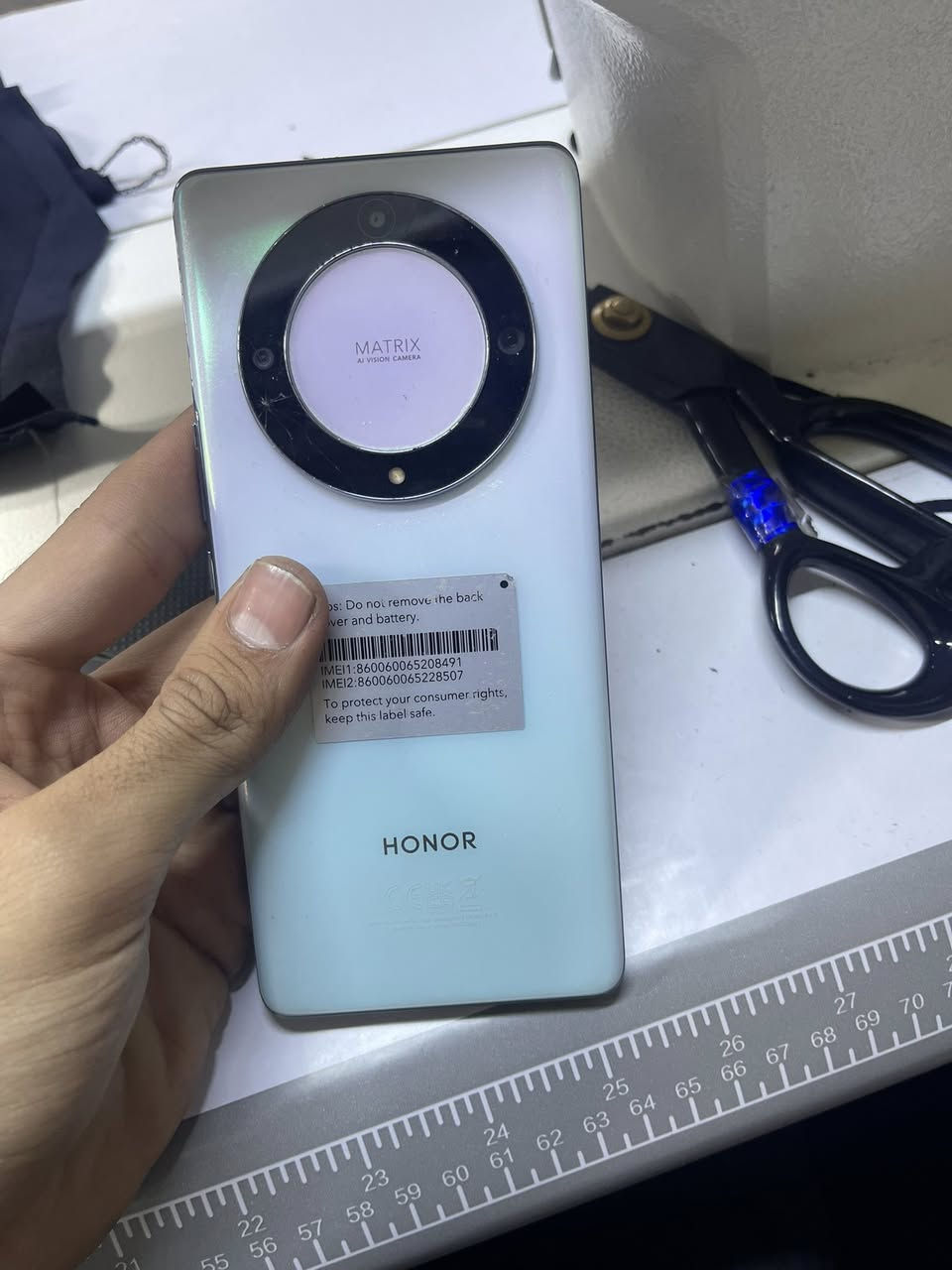 السلام عليكم هونر X9a 5Gالجهاز مكفول من كلشي بس بي بل ضهر شويه فطر وممئثر عل كامره ابد السعر 200 وبي مجال 
للستفسار ***********
